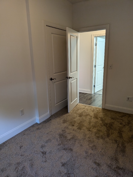 Building Photo - 476 Terrace Blvd