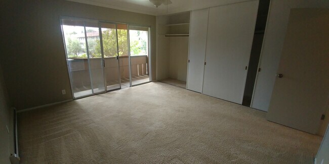 Building Photo - 151 Buckingham Dr