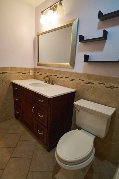 Building Photo - 3520 Maricopa St