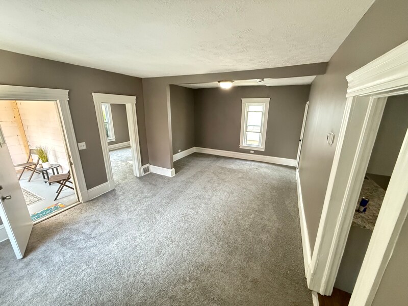 Building Photo - 2018 Robin St