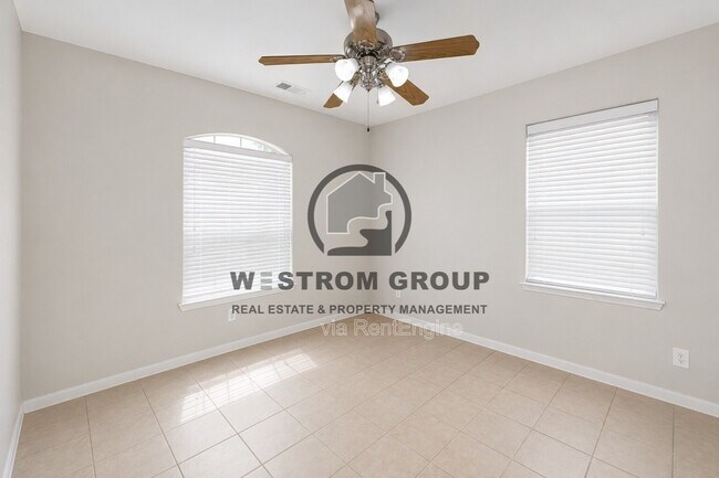Building Photo - 12645 Forest Lawn Rd
