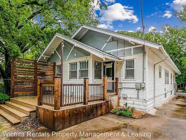 Building Photo - 2 br, 2 bath House - 853 N. Faulkner