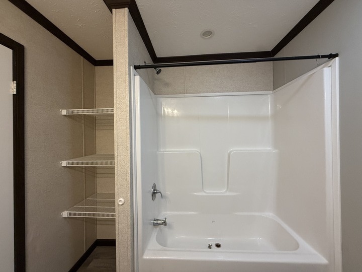 Building Photo - 10610 State Rte 762