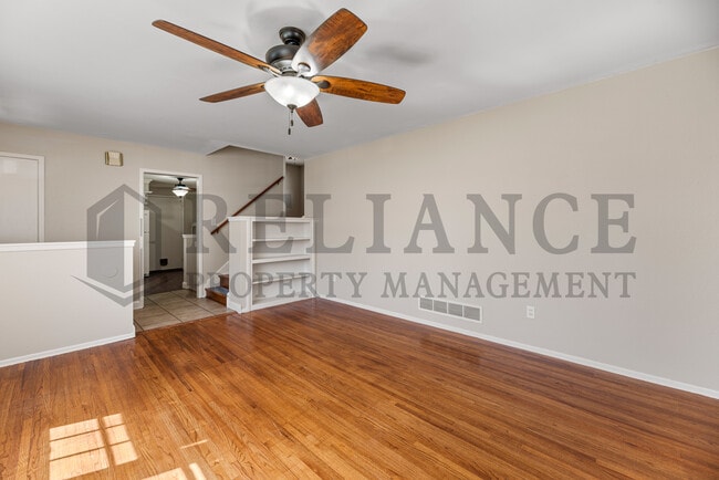 Building Photo - 1440 Community Dr