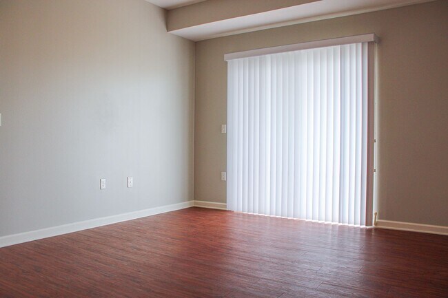 Building Photo - 3211 Redhawk St