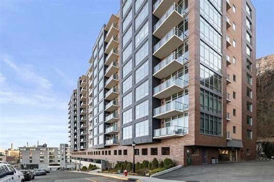 Building Photo - 8701 Churchill Rd