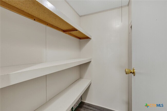 Building Photo - 259 McKnight Rd