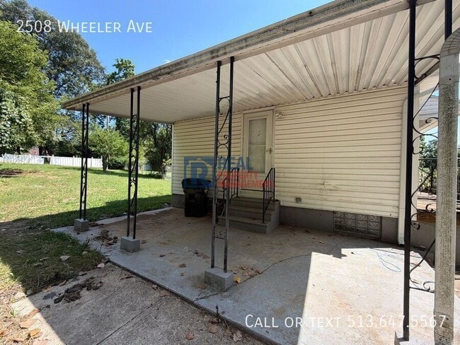 Building Photo - 2508 Wheeler Ave