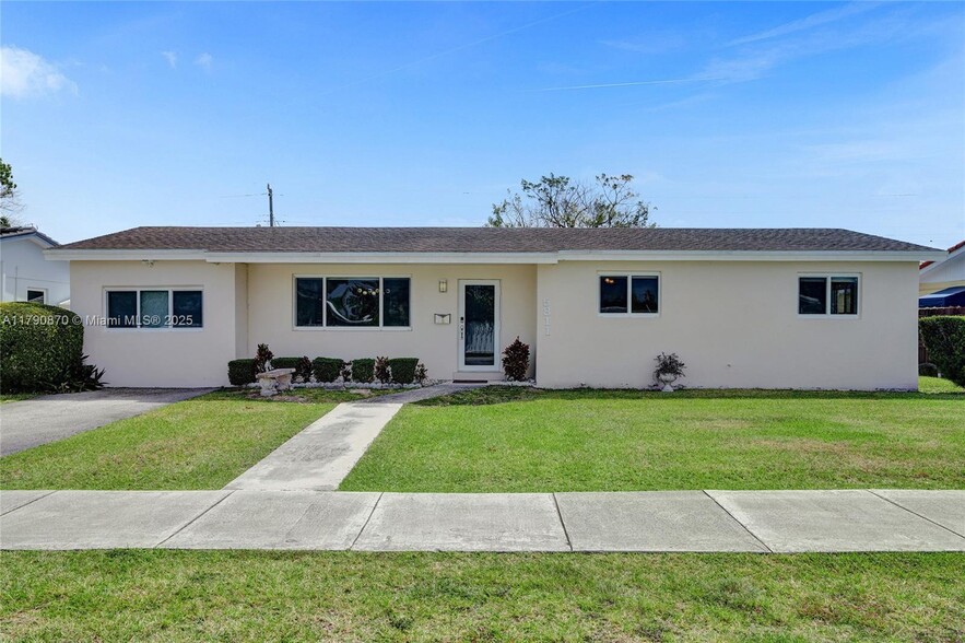 Primary Photo - 5811 SW 95th Ct