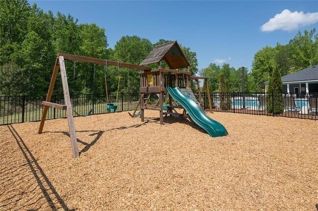 Building Photo - 345 Timberland Ave