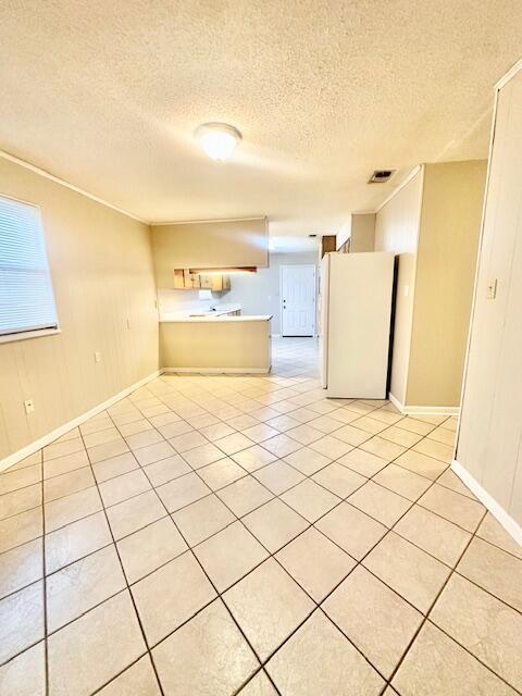 Building Photo - 265 Harding Rd