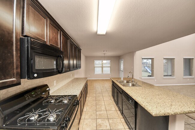 Building Photo - 9326 Limestone Ranch Ln