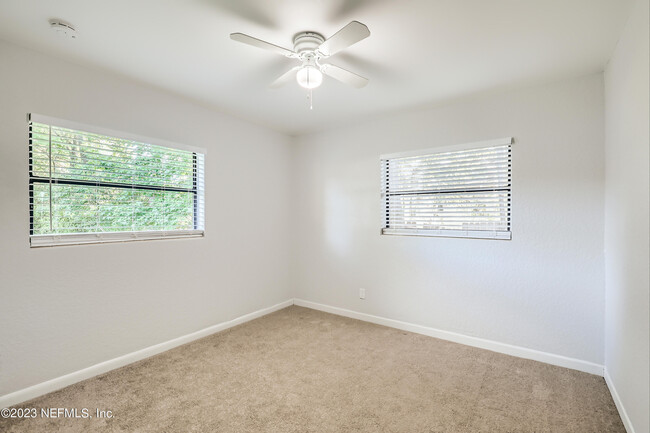 Building Photo - 6371 Sauterne Dr