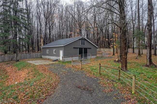 Building Photo - 11186 Girdled Rd