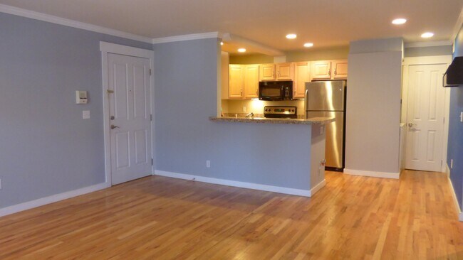Building Photo - 2BR/1BA Park Hill Condo in Denver