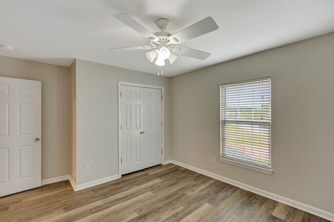 Building Photo - Spacious Cane Bay Home with Pond Views!