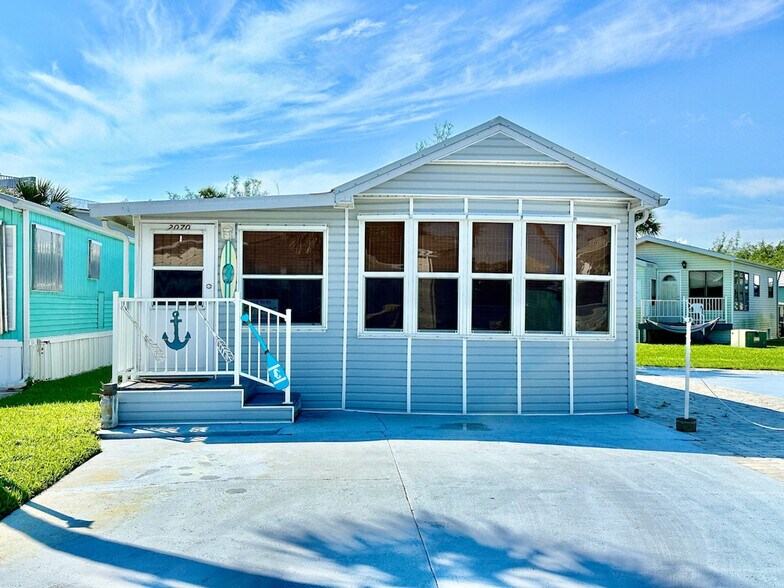 Building Photo - 2012 Nettles Blvd