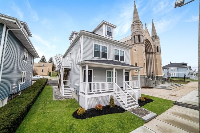 Building Photo - 593 Gallivan Blvd