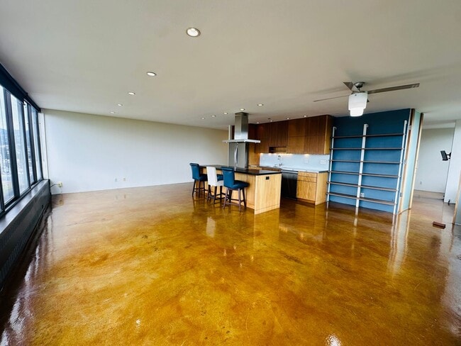 Building Photo - Luxury 12th Floor Corner 1bd/2bath w/ Incr...