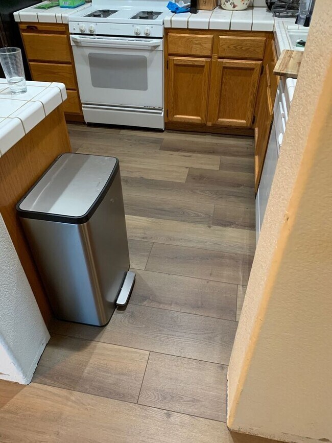 Building Photo - Three bedroom in gated community.