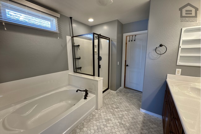 Building Photo - 3Bed/2.5Bath Three-Story Townhouse in Vistancia! Ready for Immediate Move-In! – 2 CAR GARAGE!