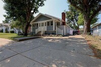 Building Photo - Charming 1920s Midtown bungalow with lots of space and character