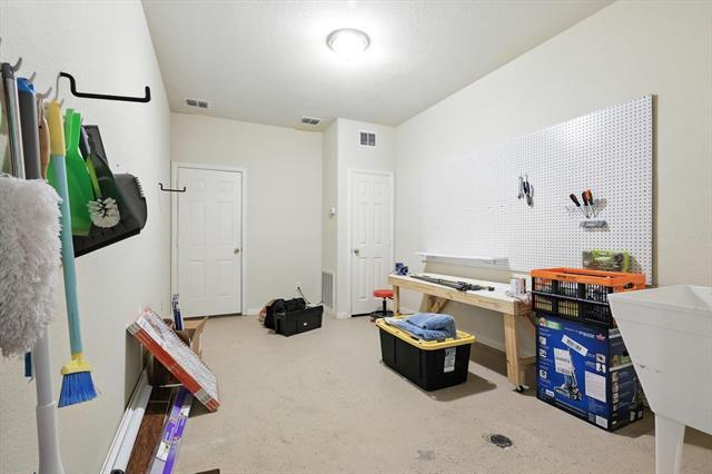 Building Photo - 1706 Mapleleaf Dr