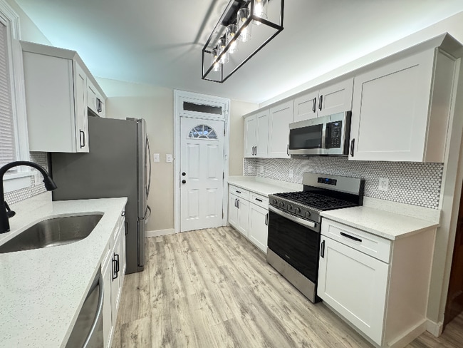 Building Photo - 52 Owendale Ave