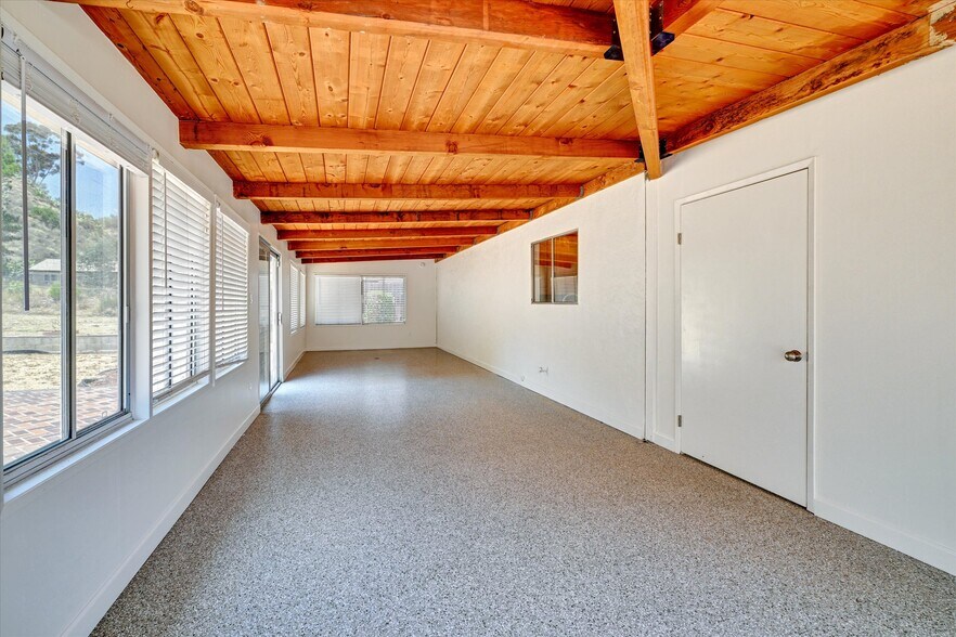 Building Photo - 1738 Hanford Dr