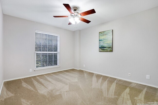 Building Photo - 547 Red Quill Nest