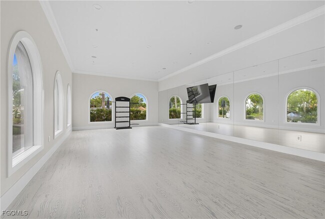 Building Photo - 12601 Mastique Beach Blvd