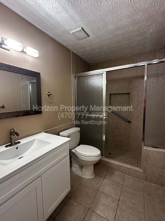 Building Photo - 233 Goshen Ln