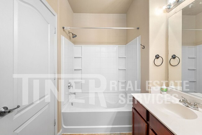 Building Photo - North Natomas Amara Spacious 1 Bedroom Condo