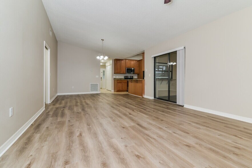 Building Photo - 336 Shorewood Dr