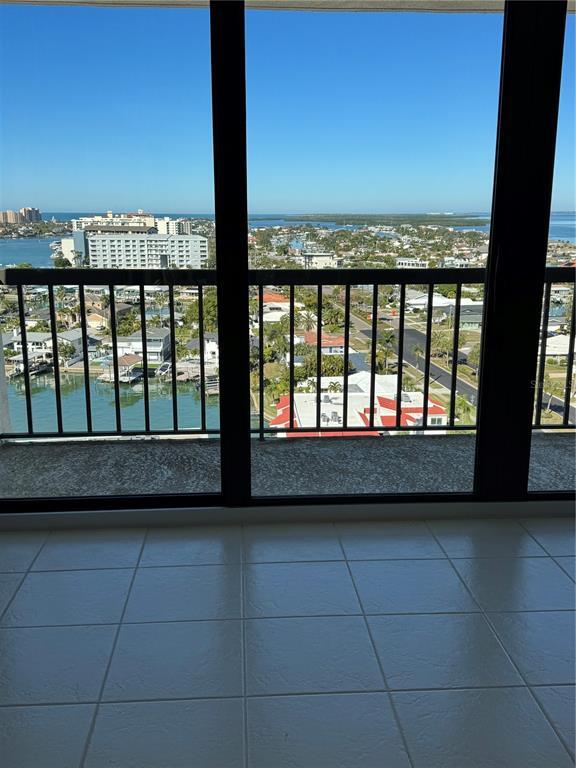 Building Photo - 400 Island Way