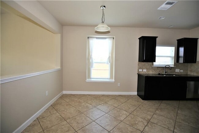 Building Photo - 46 Churchill Farms Dr