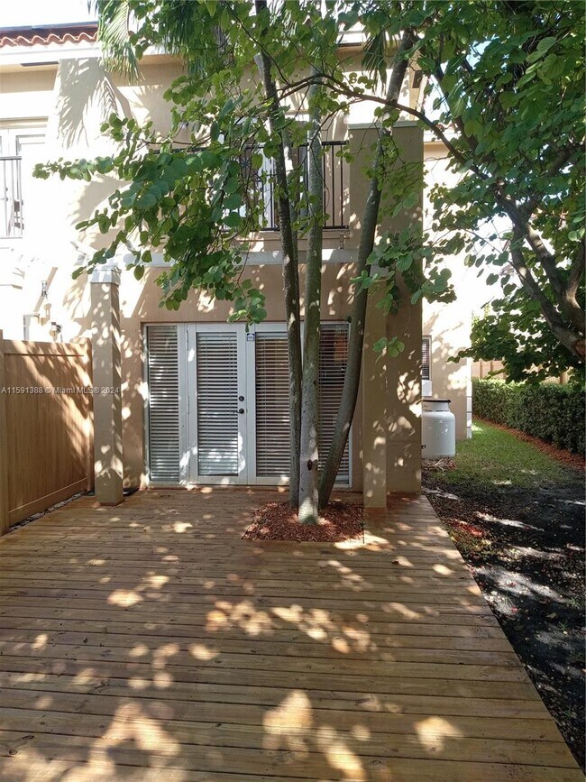 Building Photo - 3364 SW 28th Terrace