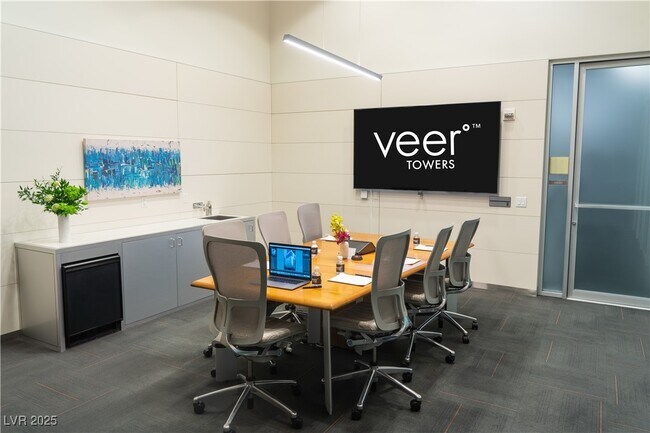 Building Photo - 3726 S Las Vegas Blvd