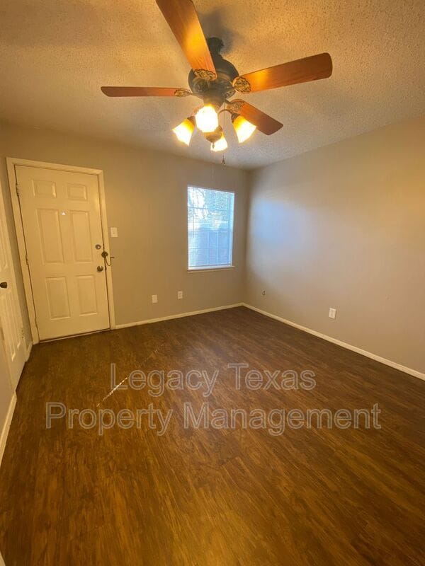 Building Photo - 1409 W Kilpatrick St