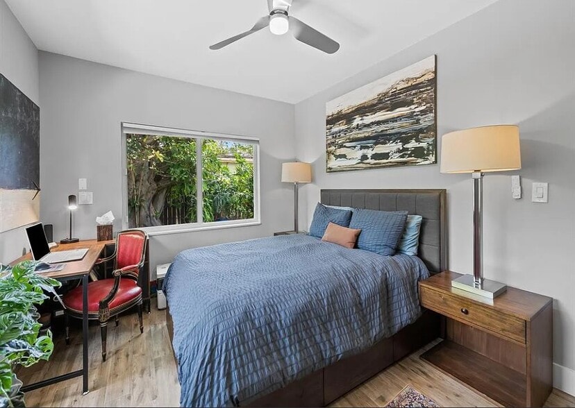 Building Photo - 808 NE 17th Way