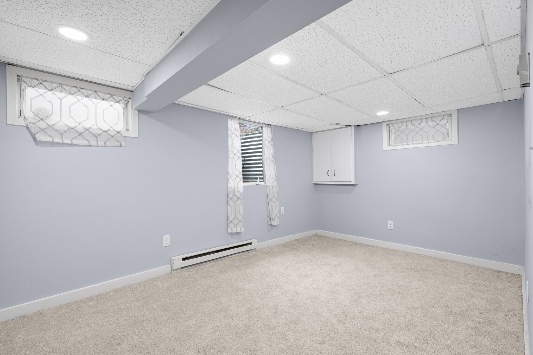 Building Photo - 810 4th St S