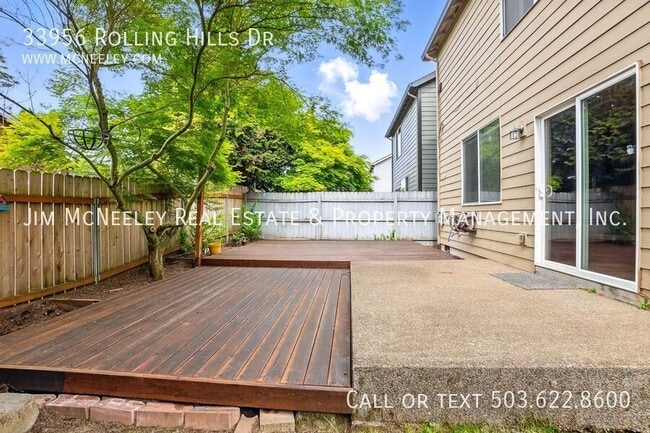 Building Photo - 33956 Rolling Hills Dr