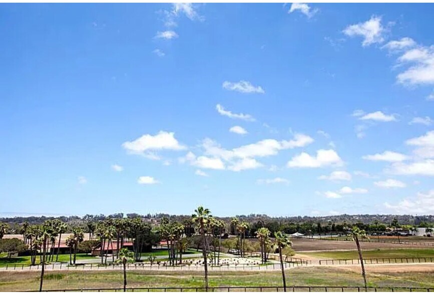 Building Photo - 5818 Saratoga Corte