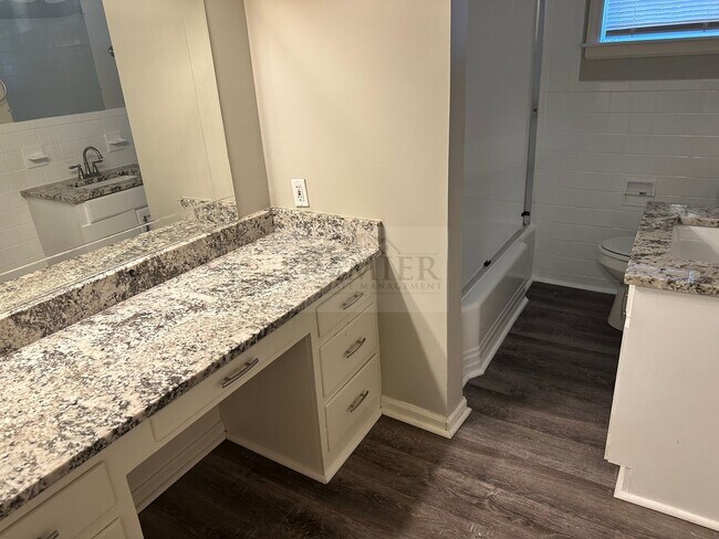 Building Photo - 10100 Blue Ridge Blvd