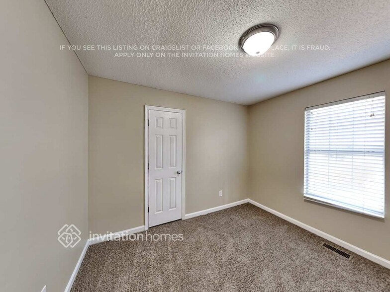 Building Photo - 1706 Live Oak Dr NW