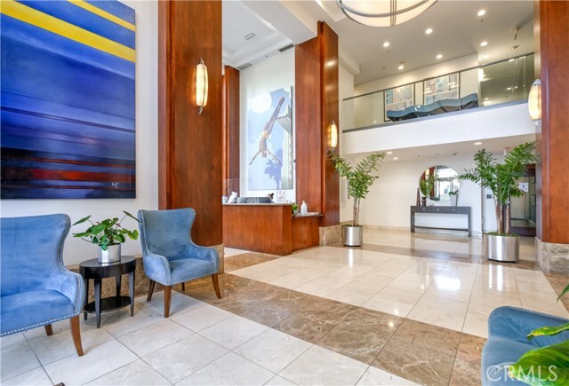 Building Photo - 388 E Ocean Blvd