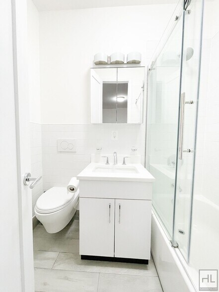 Building Photo - BROADWAY