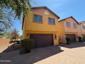 Building Photo - 2062 E Heartwood Ln