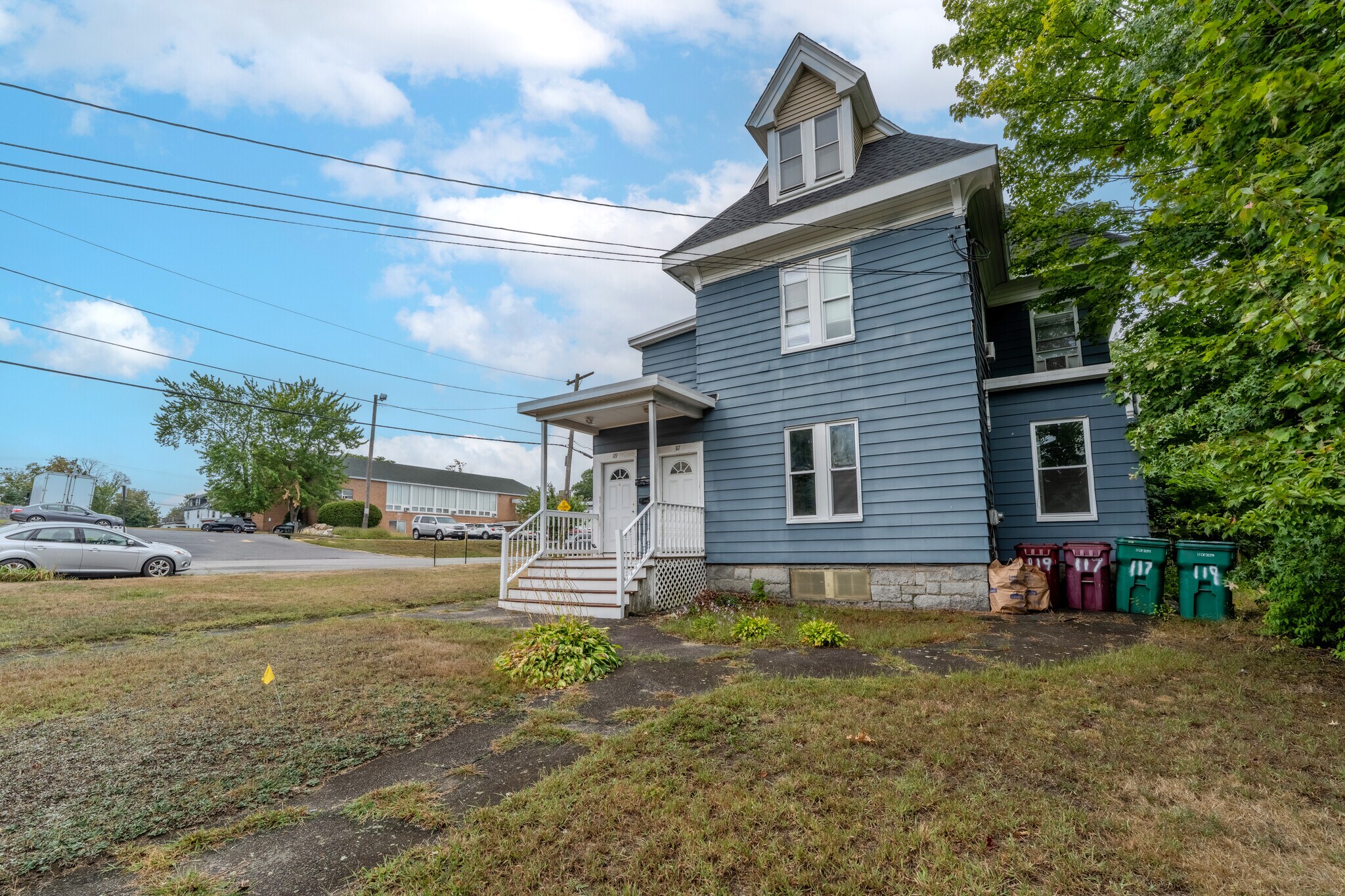 Building Photo - 117 Stevens St