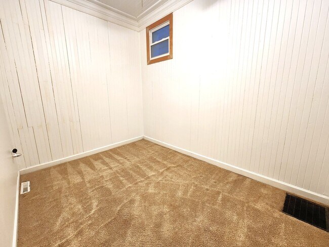 Building Photo - 2772 N Bremen St